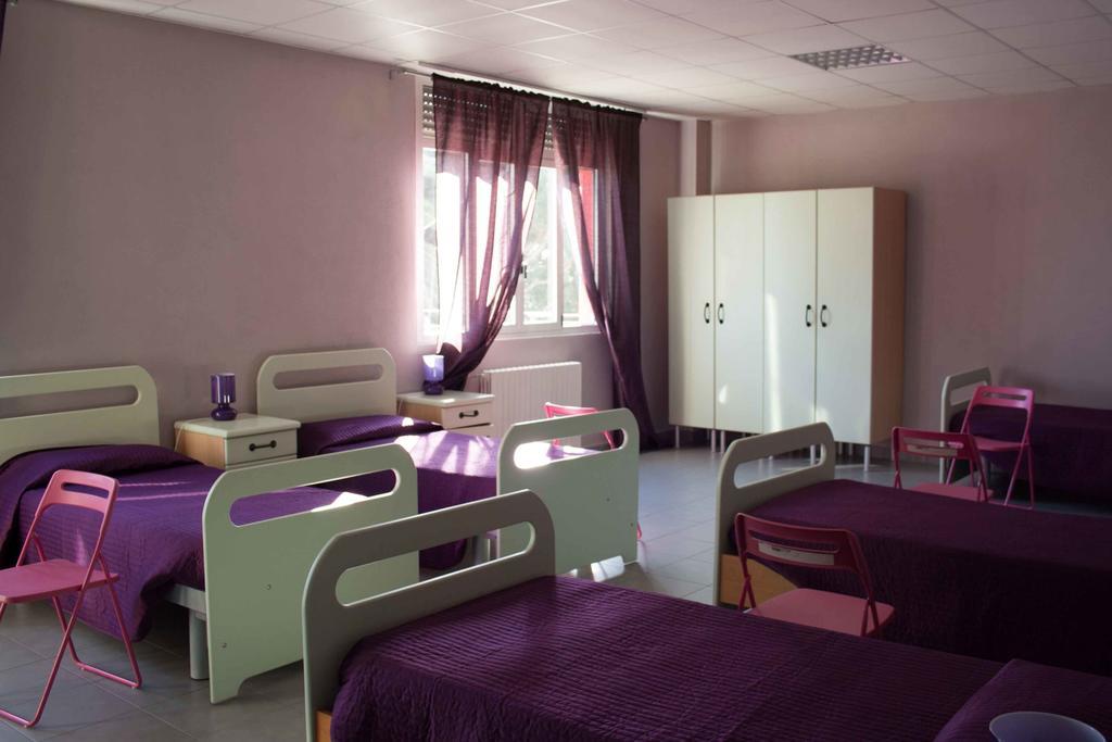 Casa Per Ferie Raggio Di Sole Bed and Breakfast Ceriale Kamer foto