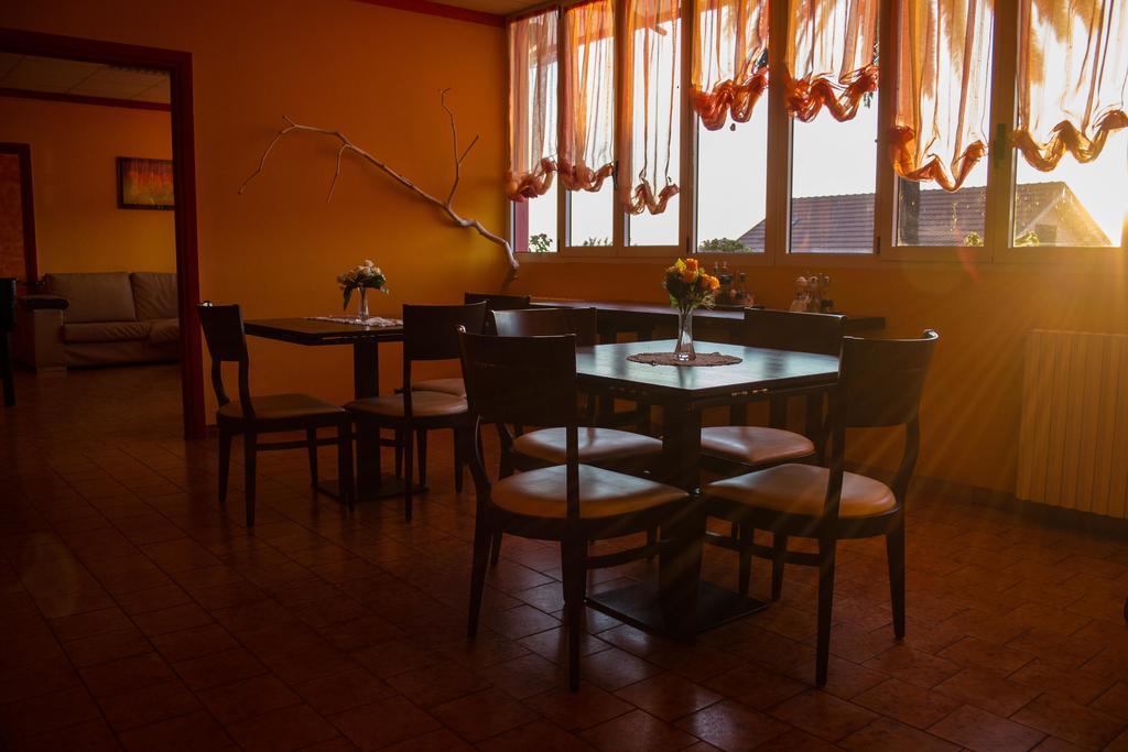 Casa Per Ferie Raggio Di Sole Bed and Breakfast Ceriale Buitenkant foto