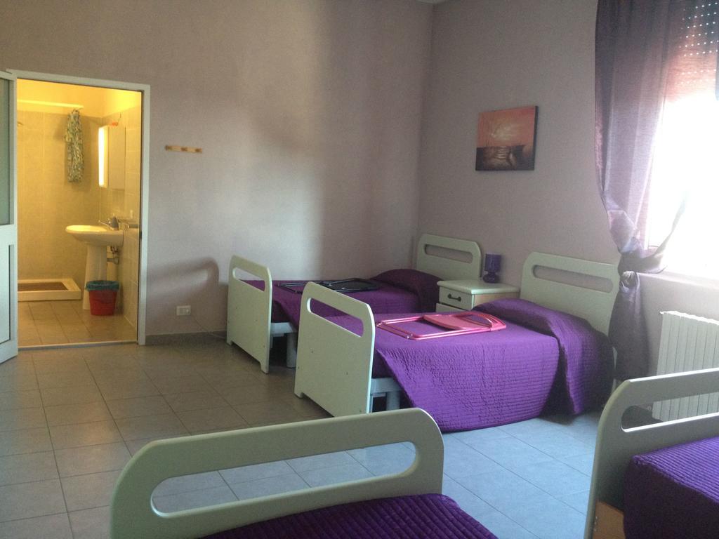 Casa Per Ferie Raggio Di Sole Bed and Breakfast Ceriale Kamer foto