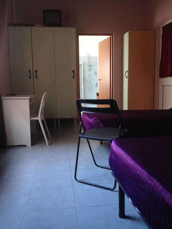 Casa Per Ferie Raggio Di Sole Bed and Breakfast Ceriale Buitenkant foto
