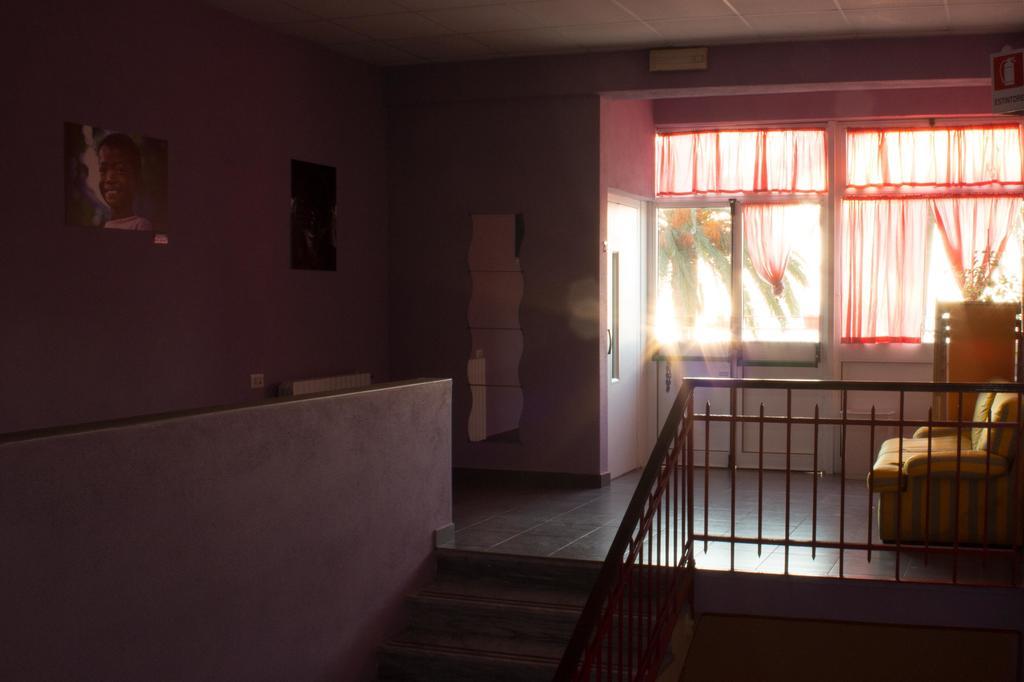 Casa Per Ferie Raggio Di Sole Bed and Breakfast Ceriale Buitenkant foto